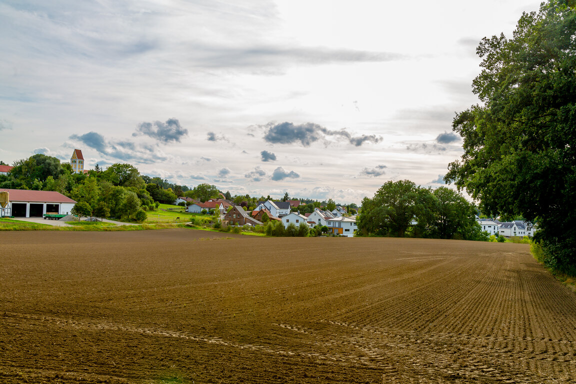 Image: _JA 40832 Kirche, Hohenried Nordost.jpg